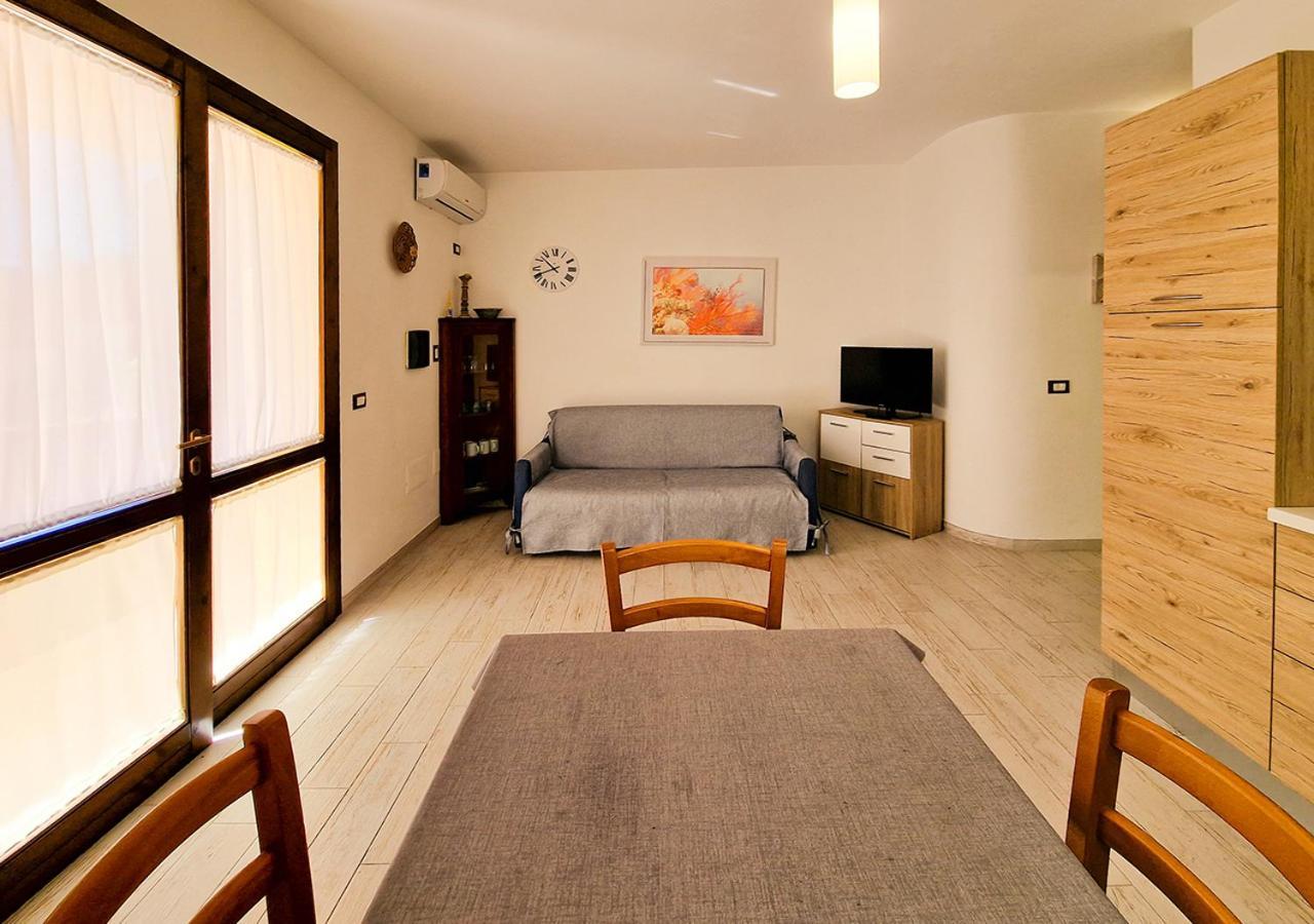 Appartement Residenza Quarto 02 - La Maddalena à La Maddalena  Extérieur photo