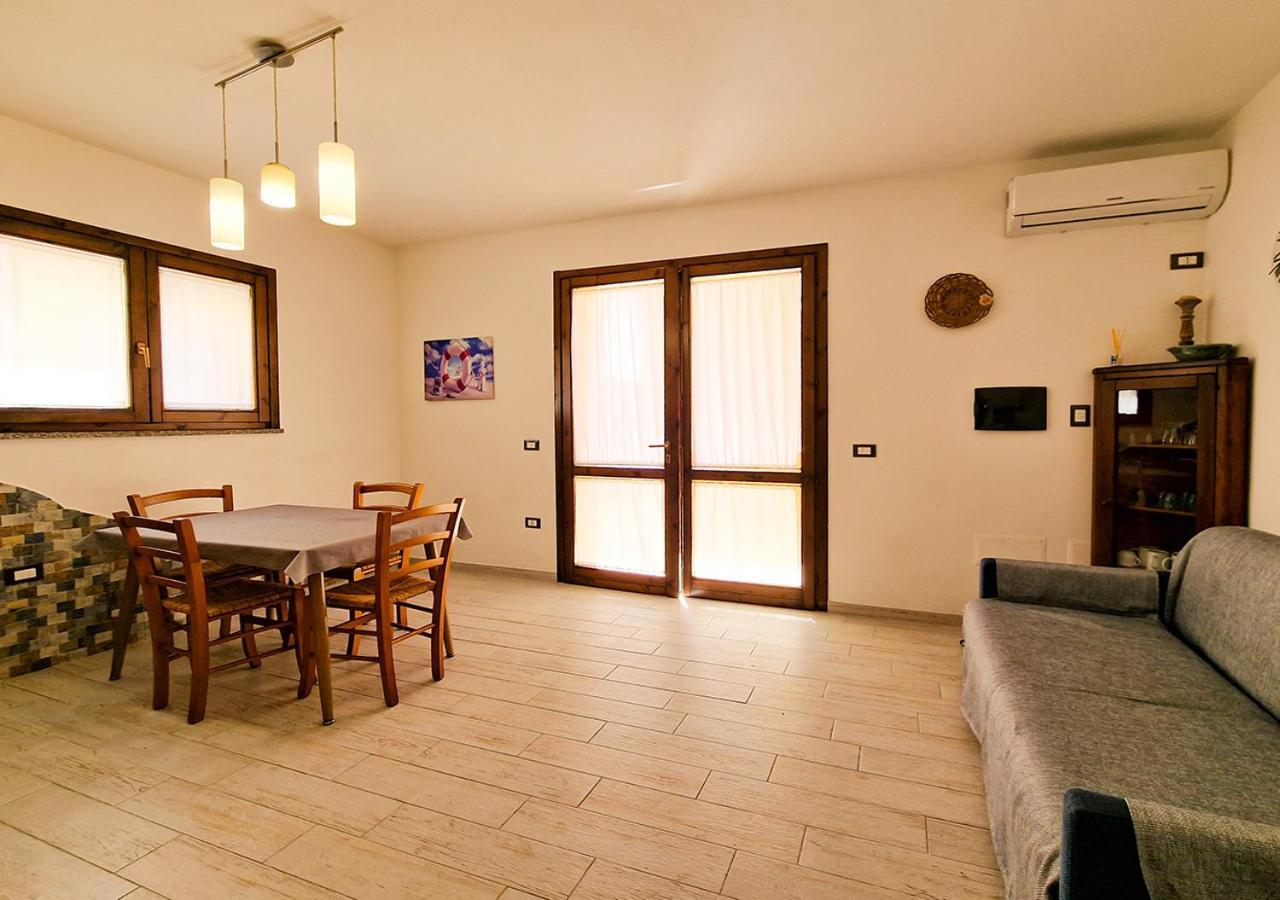 Appartement Residenza Quarto 02 - La Maddalena à La Maddalena  Extérieur photo